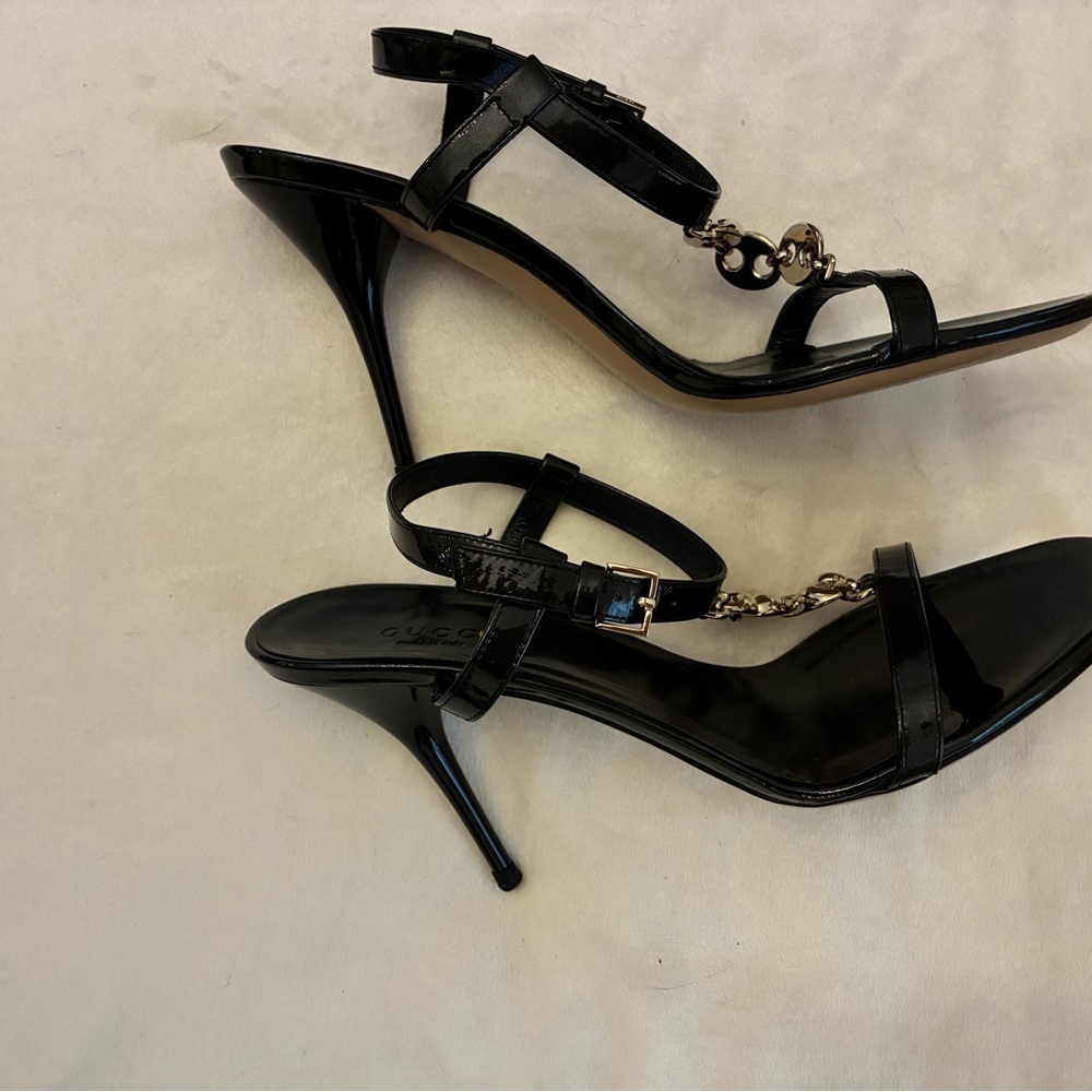 Elegant Gucci Black High Heel Gold Chain Detail and Ankle Strap. EUC. 7.5 - Picture 12 of 16